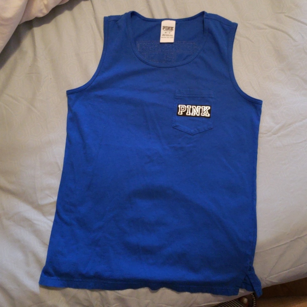 Pink muscle tank ( sequence back - see photo)